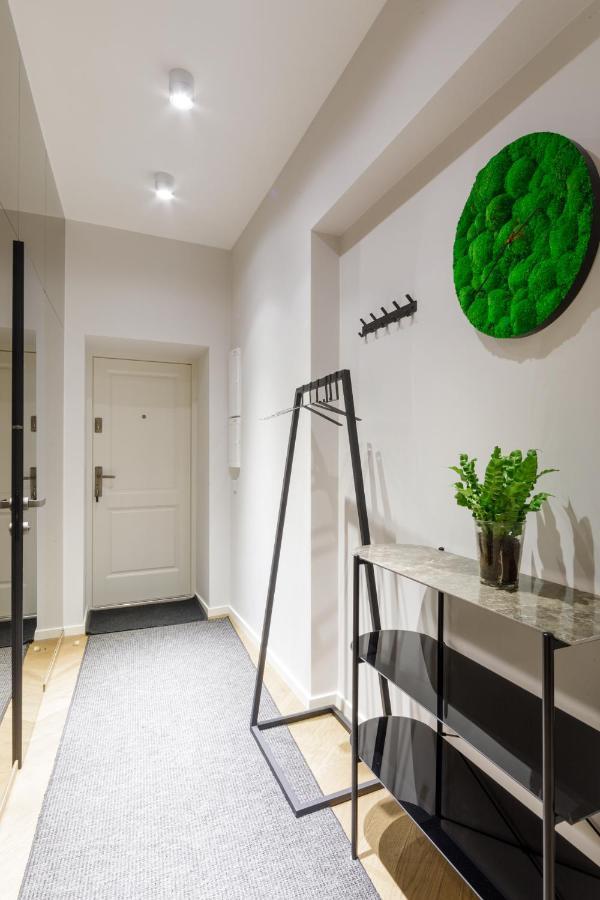 Old Town Apartment L Self Check In فيلنيوس المظهر الخارجي الصورة