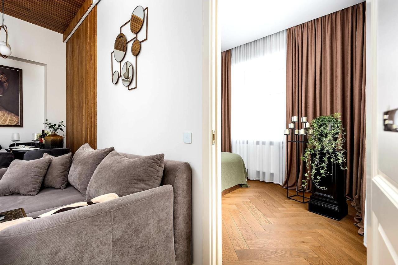 Old Town Apartment L Self Check In فيلنيوس المظهر الخارجي الصورة
